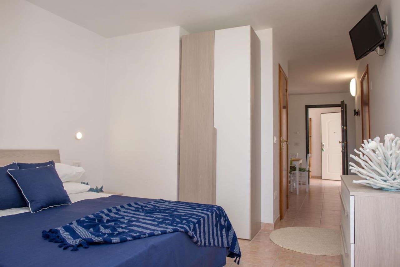 Al Faro Guest House Vieste Exterior photo